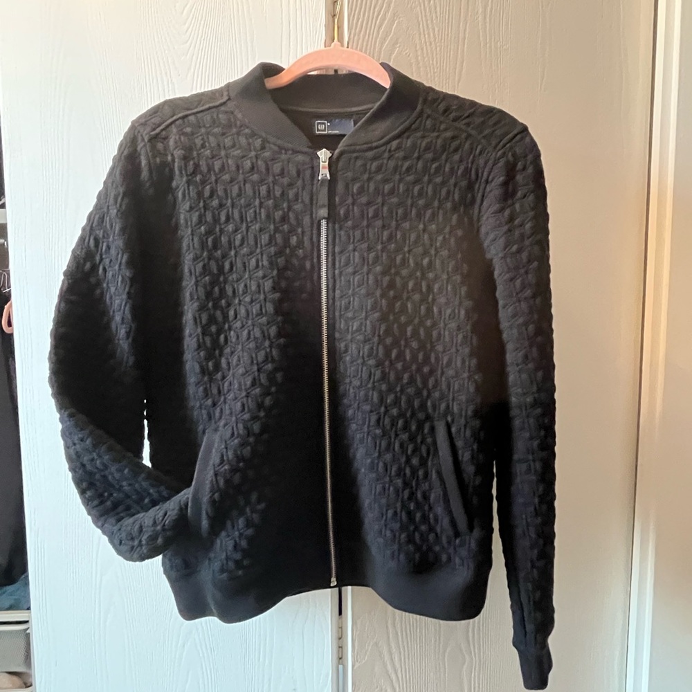 Gap black bomber medium
